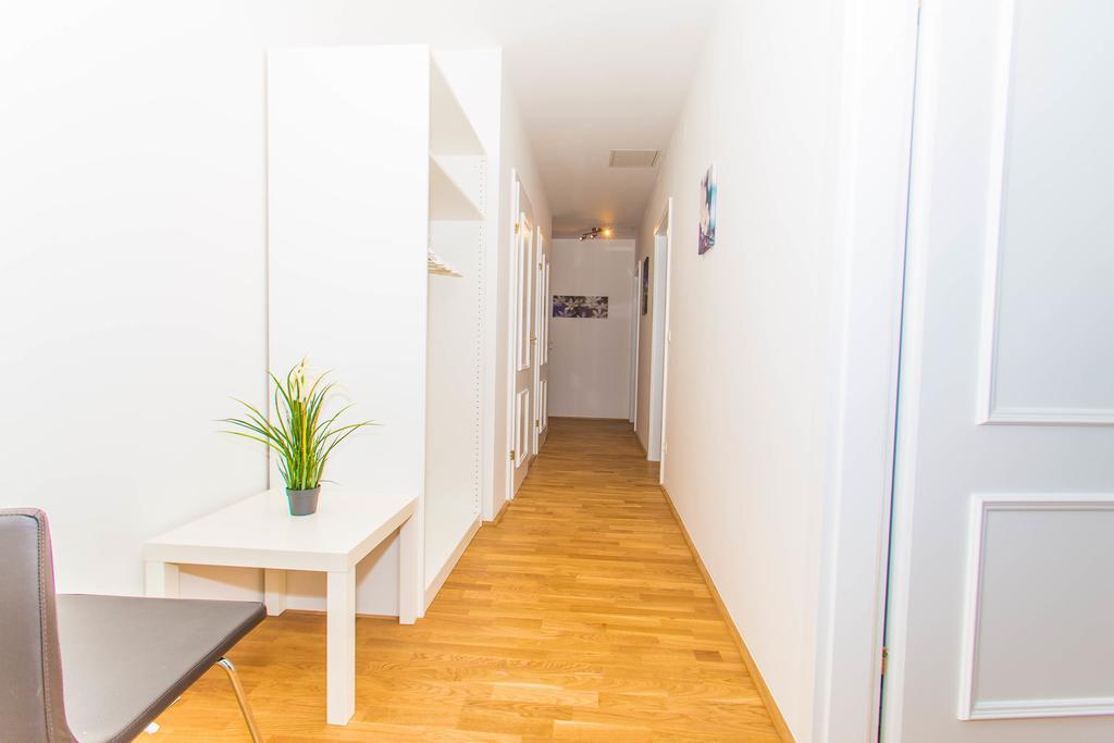 Deluxe Apartment With 3 Rooms - Bartensteingasse 16 Wien Ngoại thất bức ảnh