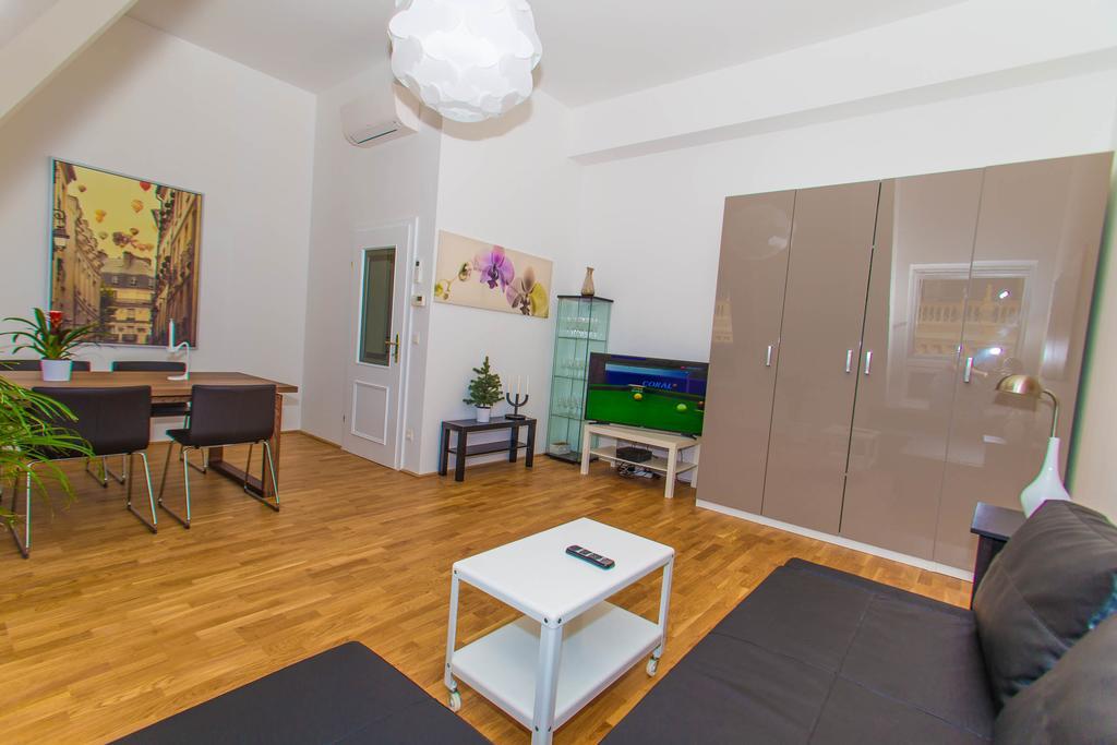 Deluxe Apartment With 3 Rooms - Bartensteingasse 16 Wien Ngoại thất bức ảnh